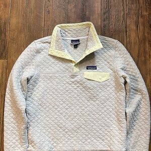 Patagonia Womens Gray and Cream Quilted Shirt